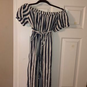 Maternity maxi dress